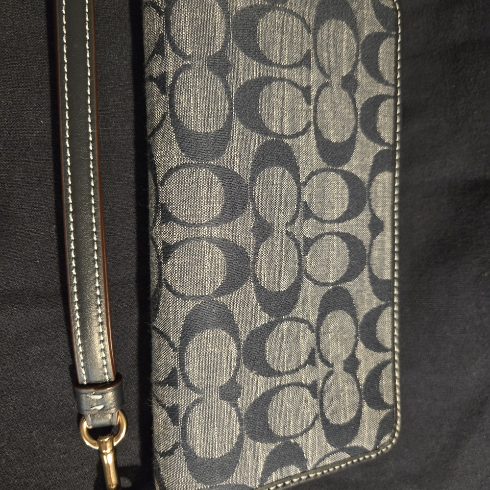Coach Navy (Denim) Signature Wristlet Wallet - Picture 2 of 4